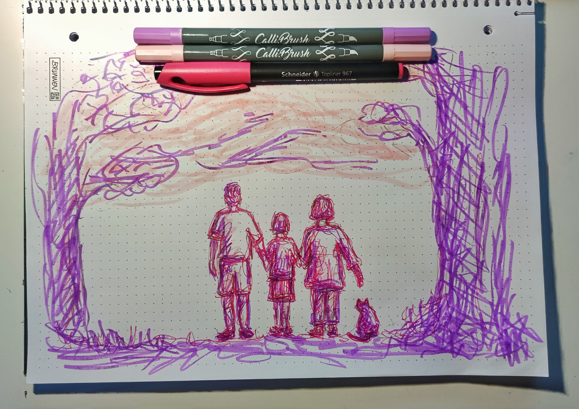 Zeichnung Familie mit Katze von hinten zwischen Bäumen von Maggie Huth
